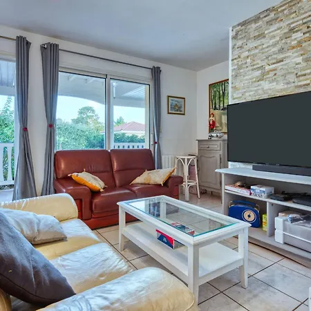Eden Parc By Interhome